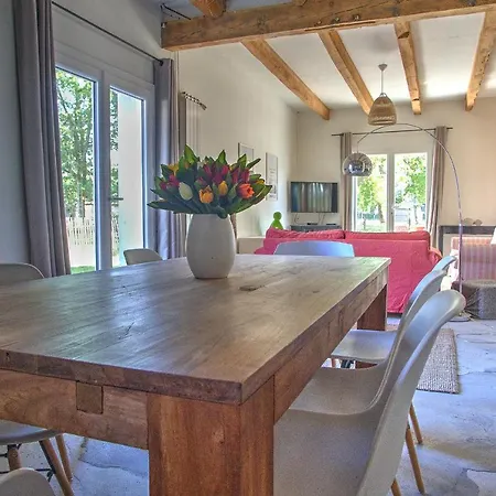 Maison Chaleureuse Avec Lesperon (Landes)