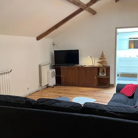 Maison Chaleureuse Avec Villa *