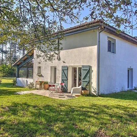 Maison Chaleureuse Avec * Lesperon (Landes)